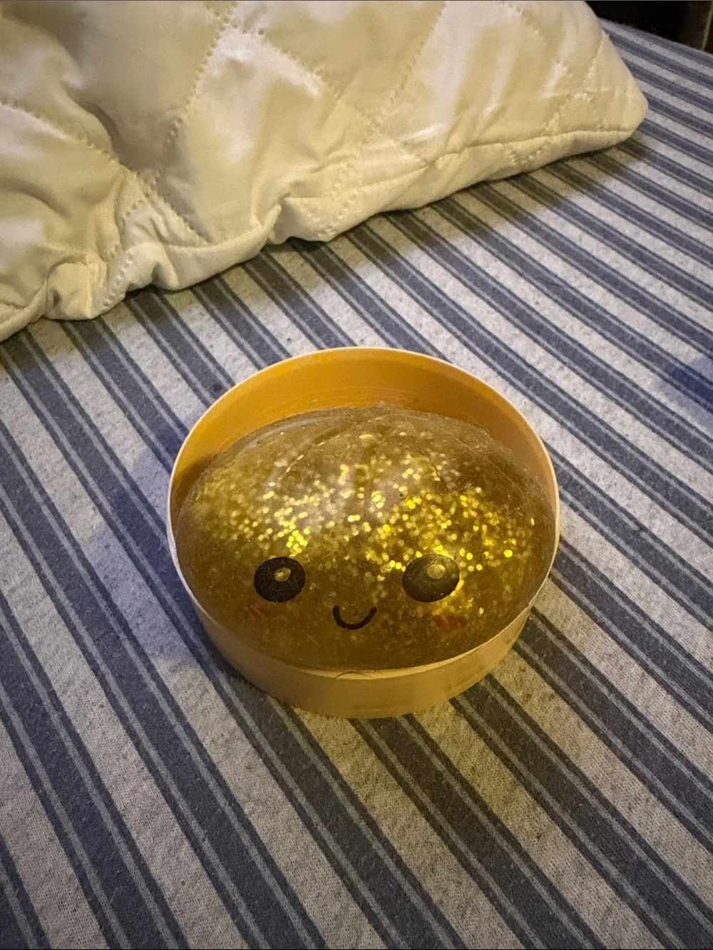 Glitter Gold Dumpling Toy